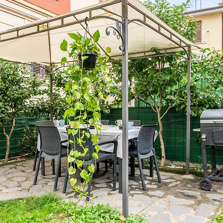 Guesthost - Alice Garden * La Spezia